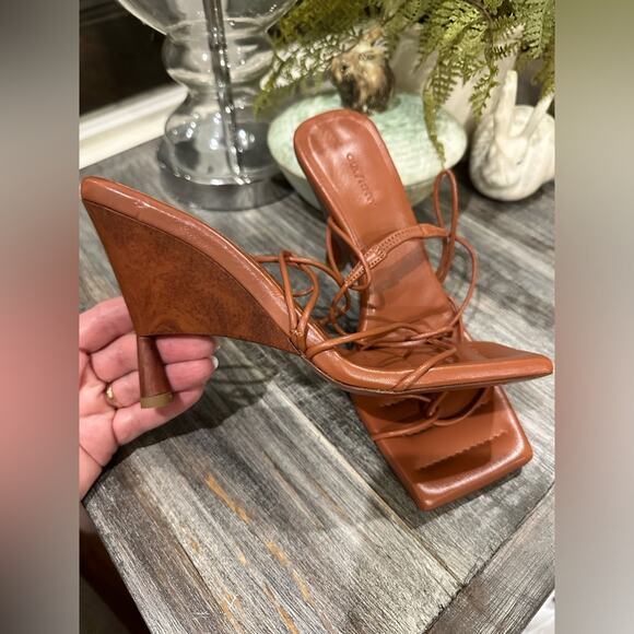 GIA BORGHINI / RHW
Strappy Leather Wedge Sandals - Picture 4 of 15